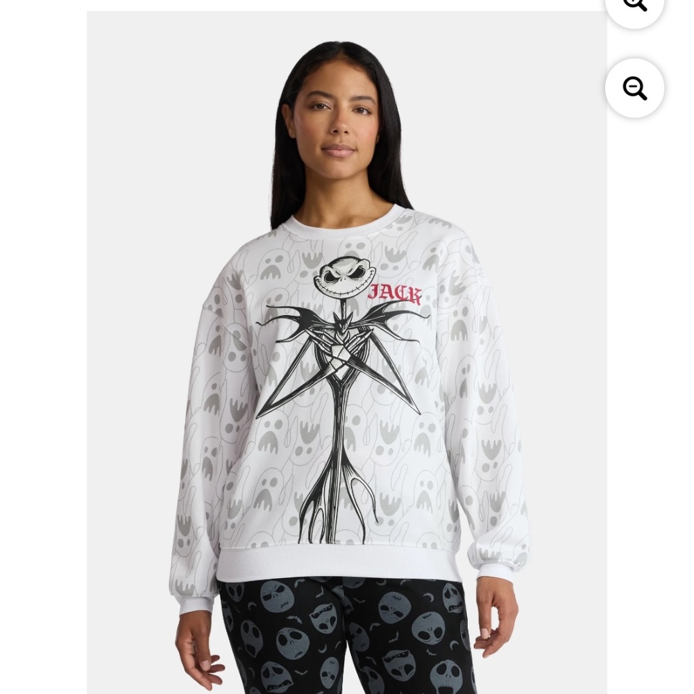 Nightmare Before Christmas Women’s White Graphic Sweatshirt Size Medium NWT - Picture 5 of 5